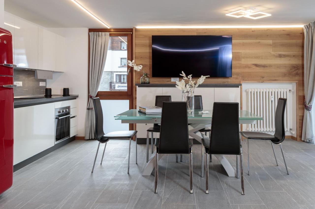 ברויל-קרוויניה Hellochalet - The One - Garage, Bootdryer, Home Theatre With Subwoofer, Netflix, Hydromassage Turkish Bath מראה חיצוני תמונה